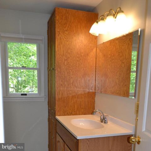 7340 FERRY RD, New Hope, PA 18938