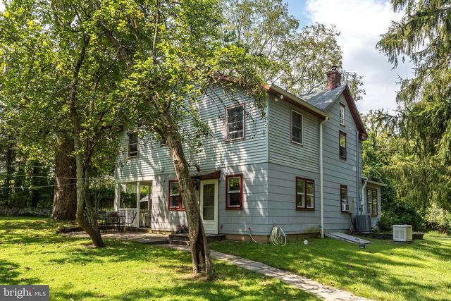 7340 FERRY RD, New Hope, PA 18938