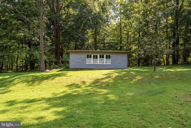 7340 FERRY RD, New Hope, PA 18938