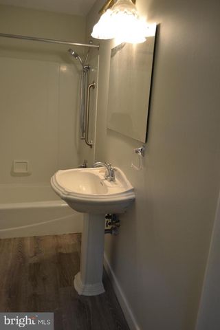 7340 FERRY RD, New Hope, PA 18938