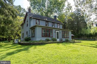 7340 FERRY RD, New Hope, PA 18938