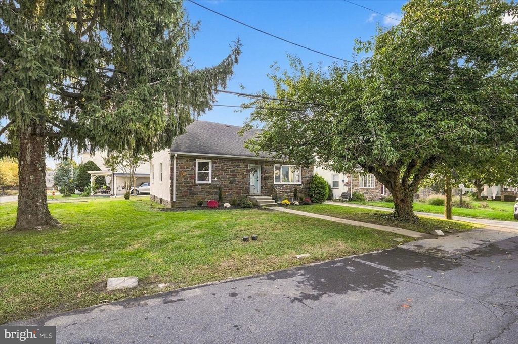 6700 PECHIN ST, PHILADELPHIA, PA 19128 — photo 2