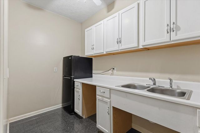 4100 New Hope Meadow Rd, Hermitage, TN 37076