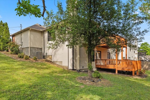 4100 New Hope Meadow Rd, Hermitage, TN 37076