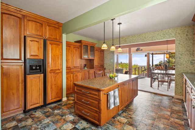 773 Lakeview Way, Redwood City, CA 94062