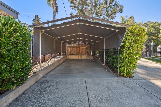 773 Lakeview Way, Redwood City, CA 94062