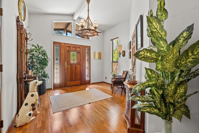 773 Lakeview Way, Redwood City, CA 94062