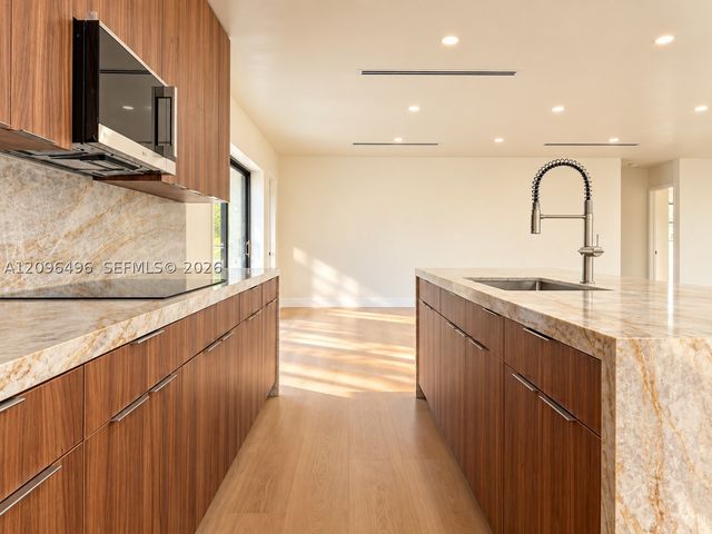 11701 NW 14th St, Pembroke Pines, FL 33026