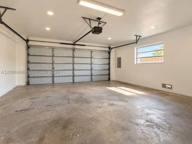 11701 NW 14th St, Pembroke Pines, FL 33026