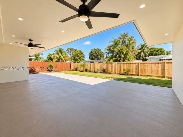 11701 NW 14th St, Pembroke Pines, FL 33026