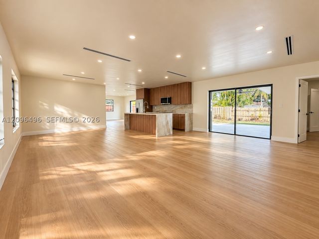 11701 NW 14th St, Pembroke Pines, FL 33026