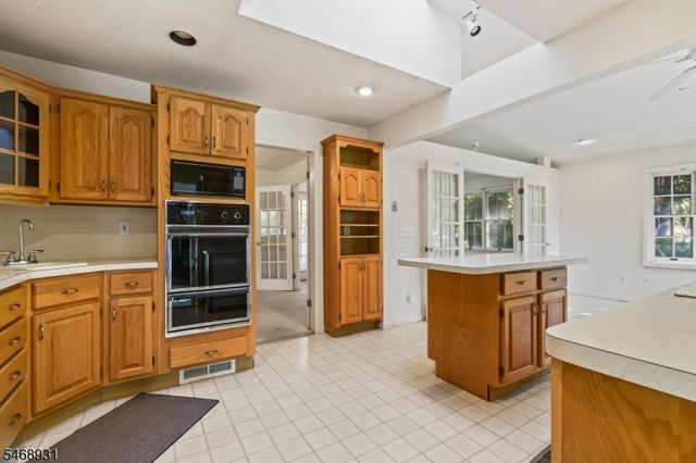 1138 Papen Rd, Bridgewater Twp., NJ 08807