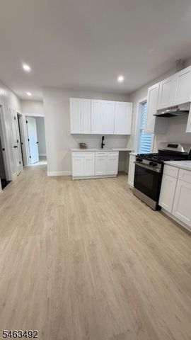 69 Mercer St, Paterson City, NJ 07524