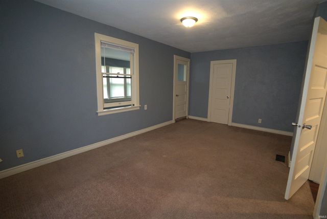 1004 W LaSalle Court, South Bend, IN 46616