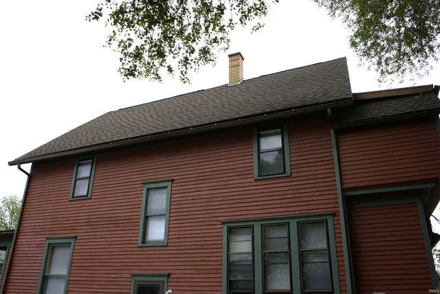1004 W LaSalle Court, South Bend, IN 46616