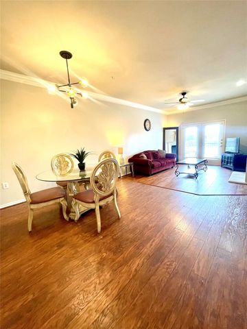 2400 Mccue Road 326, Houston, TX 77056