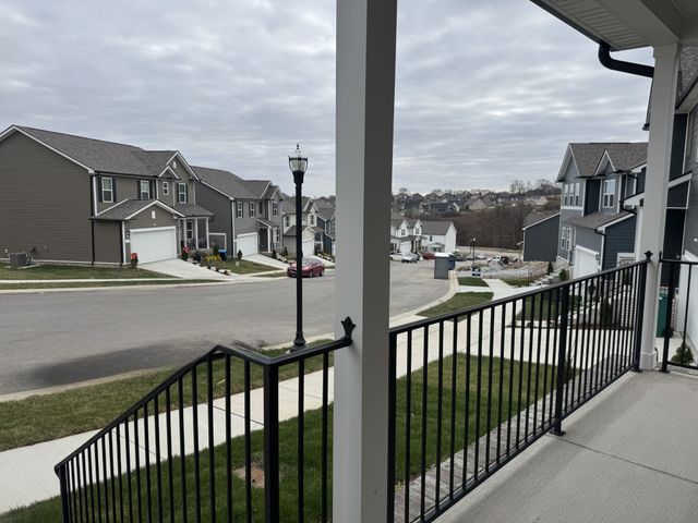 215 Land Breeze Dr, La Vergne, TN 37086