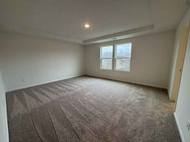 215 Land Breeze Dr, La Vergne, TN 37086