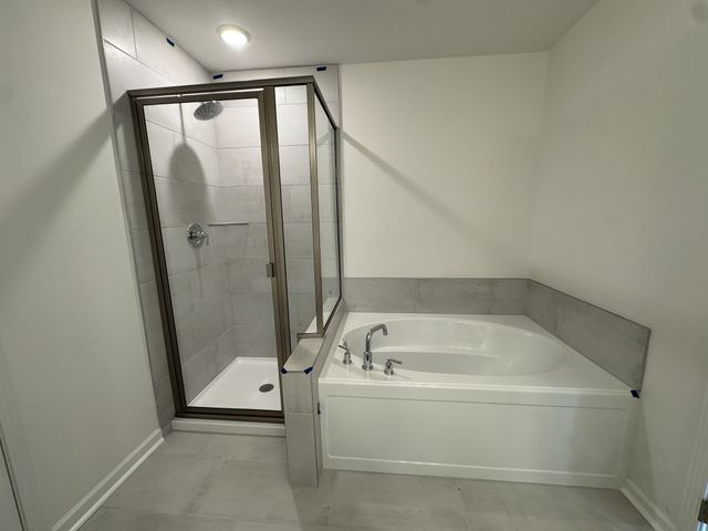 215 Land Breeze Dr, La Vergne, TN 37086