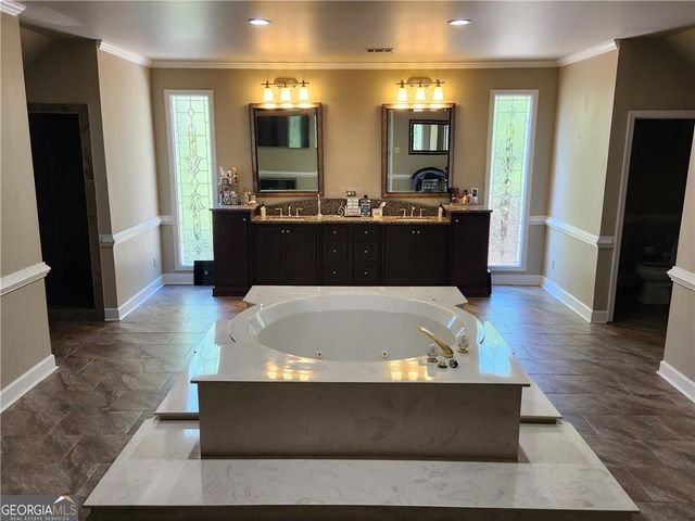 7635 Blandford Place, Atlanta, GA 30350