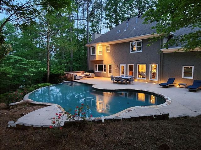 7635 Blandford Place, Atlanta, GA 30350