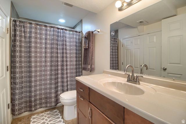 8292 S PINEY CT, West Jordan, UT 84088