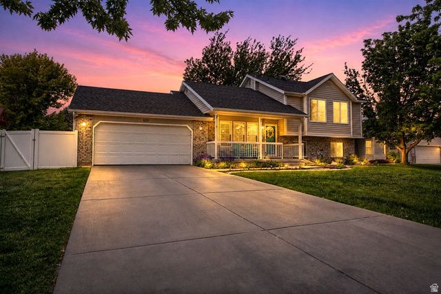 8292 S PINEY CT, West Jordan, UT 84088
