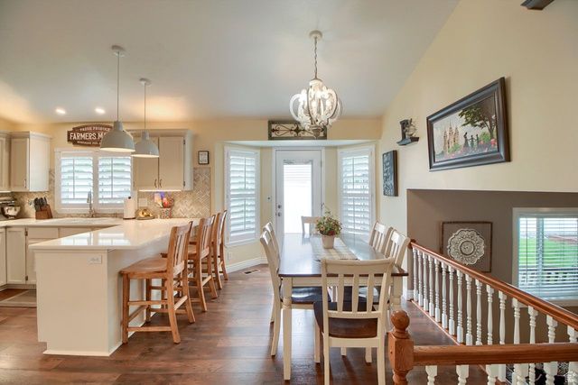 8292 S PINEY CT, West Jordan, UT 84088