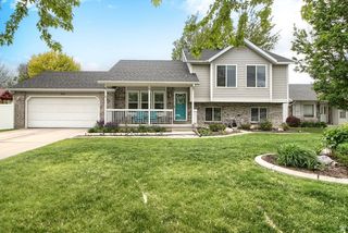 8292 S PINEY CT, West Jordan, UT 84088