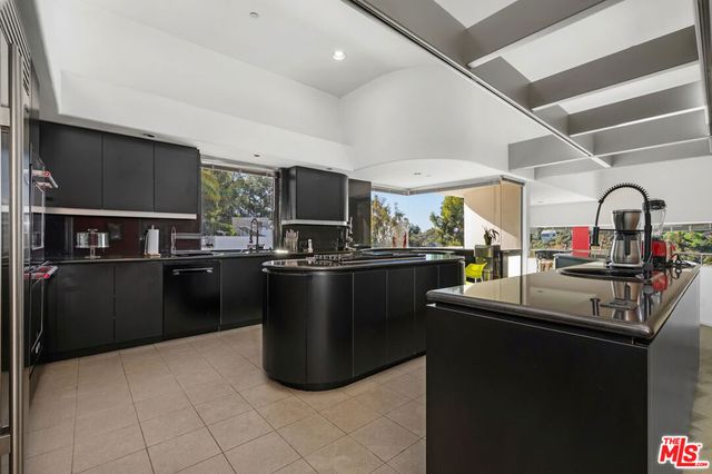 477 Upper Mesa Road, Santa Monica, CA 90402