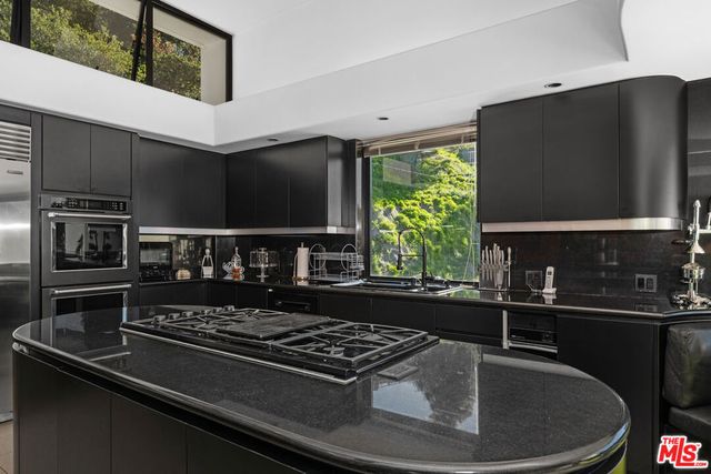 477 Upper Mesa Road, Santa Monica, CA 90402