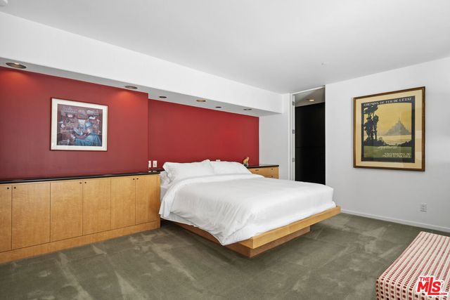 477 Upper Mesa Road, Santa Monica, CA 90402