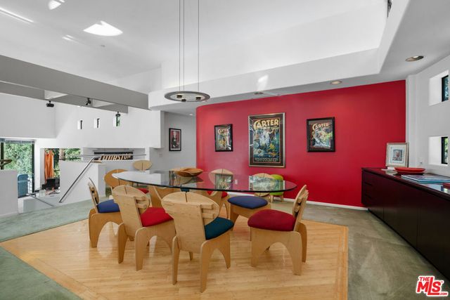 477 Upper Mesa Road, Santa Monica, CA 90402