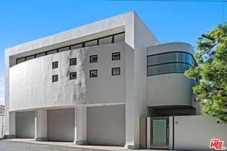 477 Upper Mesa Road, Santa Monica, CA 90402