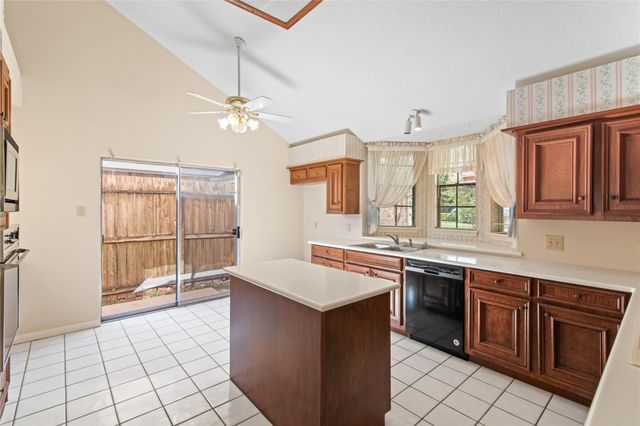 11606 Taos Lane, Houston, TX 77070