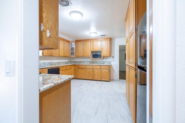 2545 Vernaccia Cir, Rancho Cordova, CA 95670