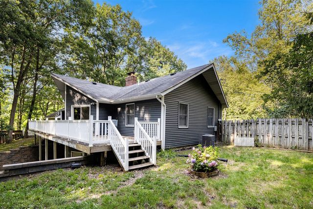 2525 Biggs Avenue, Lowell, MI 49331