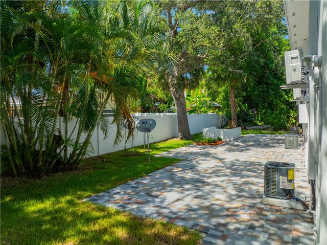 1150 Carlton Court, Fort Pierce, FL 34949