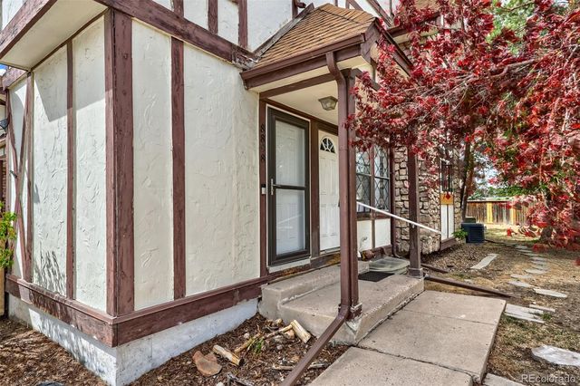 8898 Brompton Way, Parker, CO 80134