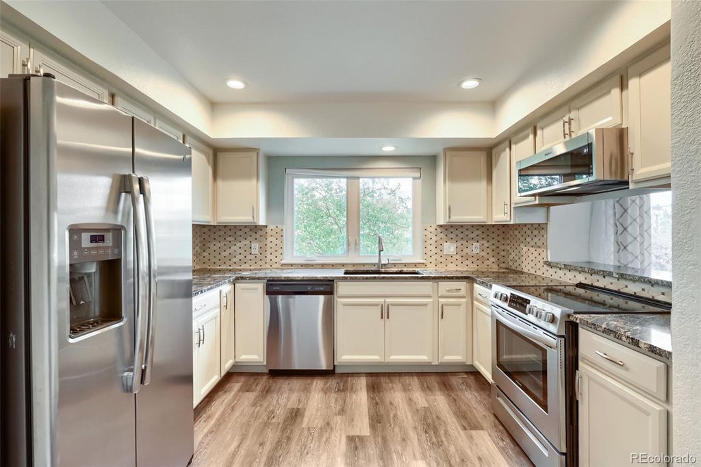 8898 Brompton Way, Parker, CO 80134