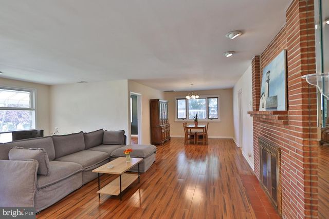 26 EDGEMOOR RD, Cheltenham, PA 19012
