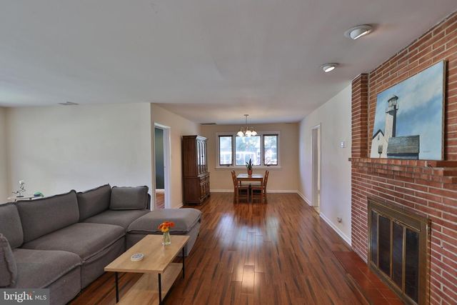 26 EDGEMOOR RD, Cheltenham, PA 19012