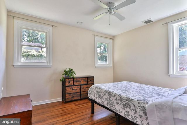 26 EDGEMOOR RD, Cheltenham, PA 19012