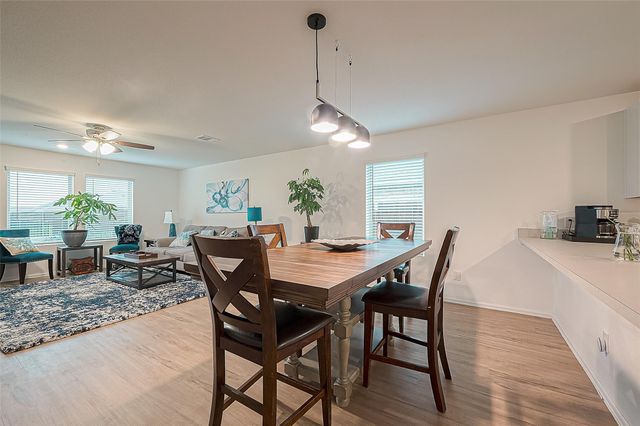 724 Cedar Gate Lane, La Marque, TX 77568