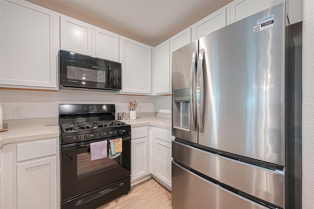 724 Cedar Gate Lane, La Marque, TX 77568