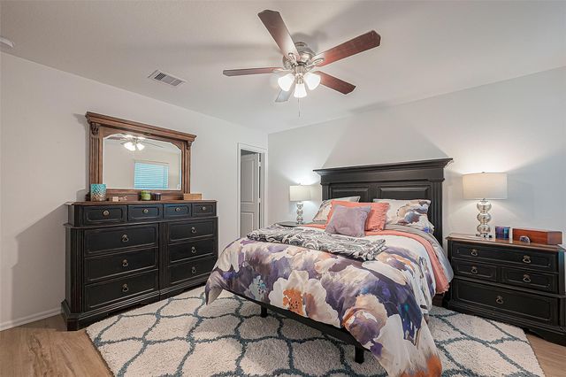 724 Cedar Gate Lane, La Marque, TX 77568