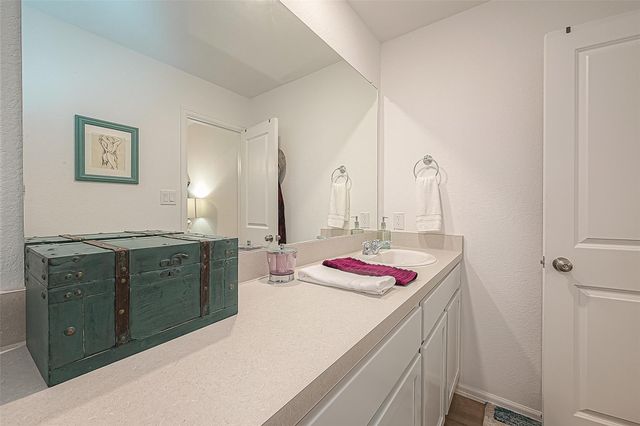 724 Cedar Gate Lane, La Marque, TX 77568