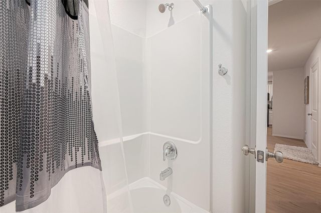 724 Cedar Gate Lane, La Marque, TX 77568