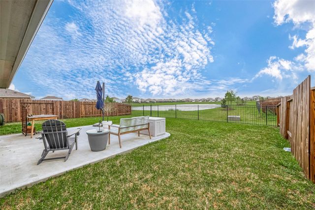 724 Cedar Gate Lane, La Marque, TX 77568