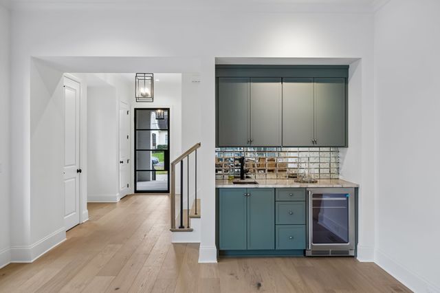 4153 Outer Dr, Nashville, TN 37204